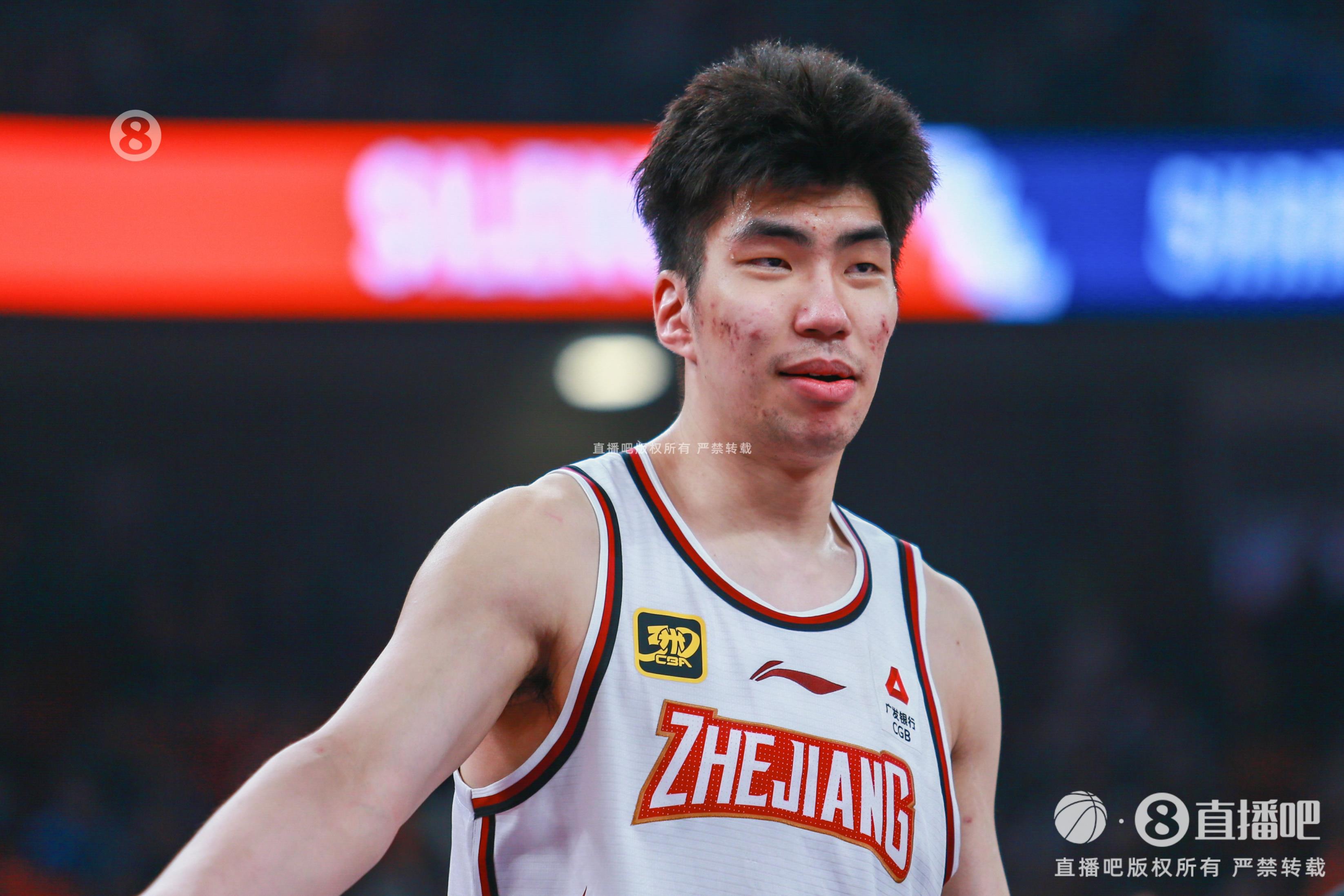 效率極高！余嘉豪8中8貢獻(xiàn)20分7板 罰球5中4